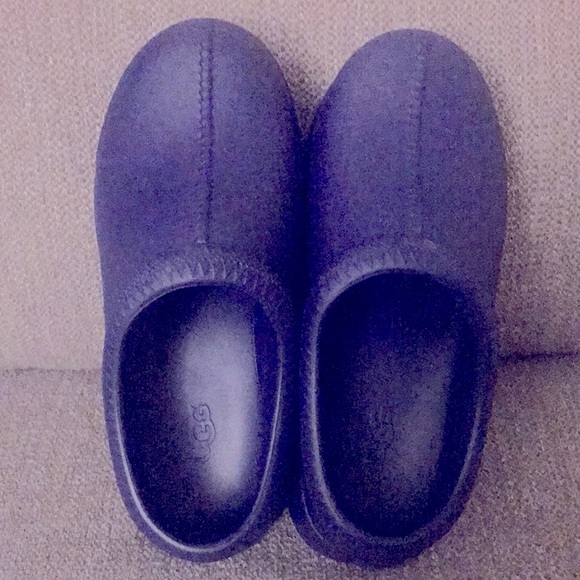 UGG Waterproof Slipper Boots - Picture 6 of 6